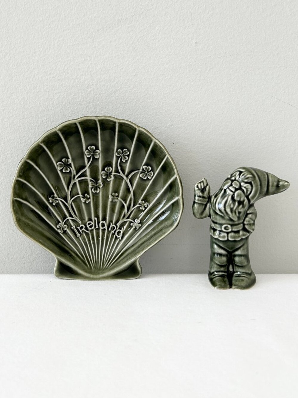 Knock Pottery Ireland Shell Trinket Dish Leprechaun Elf Figure 2 Pc Vtg Ceramic